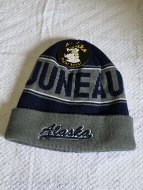 Juneau Alaska Knit Beanie - Navy & Gray